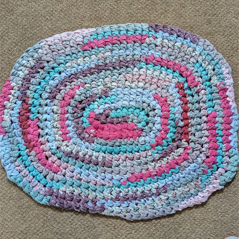 Vintage Oval Handmade Rag Rug Cotton Fabric Turquoise Pink Wine Colors 26